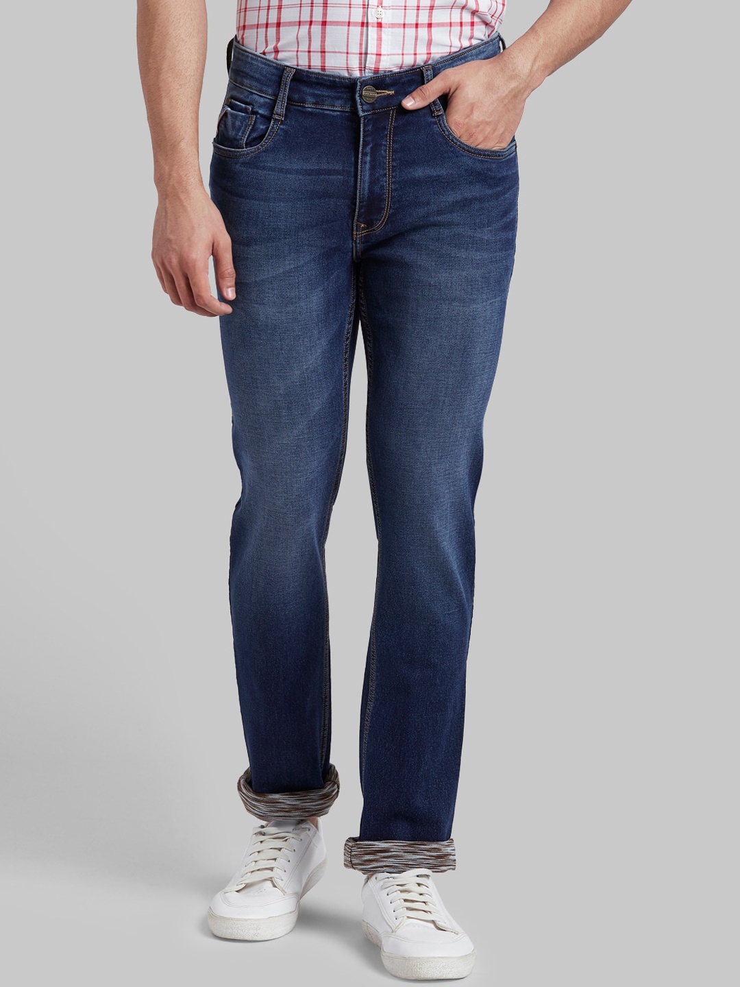 

Parx Men Blue Tapered Fit Heavy Fade Jeans