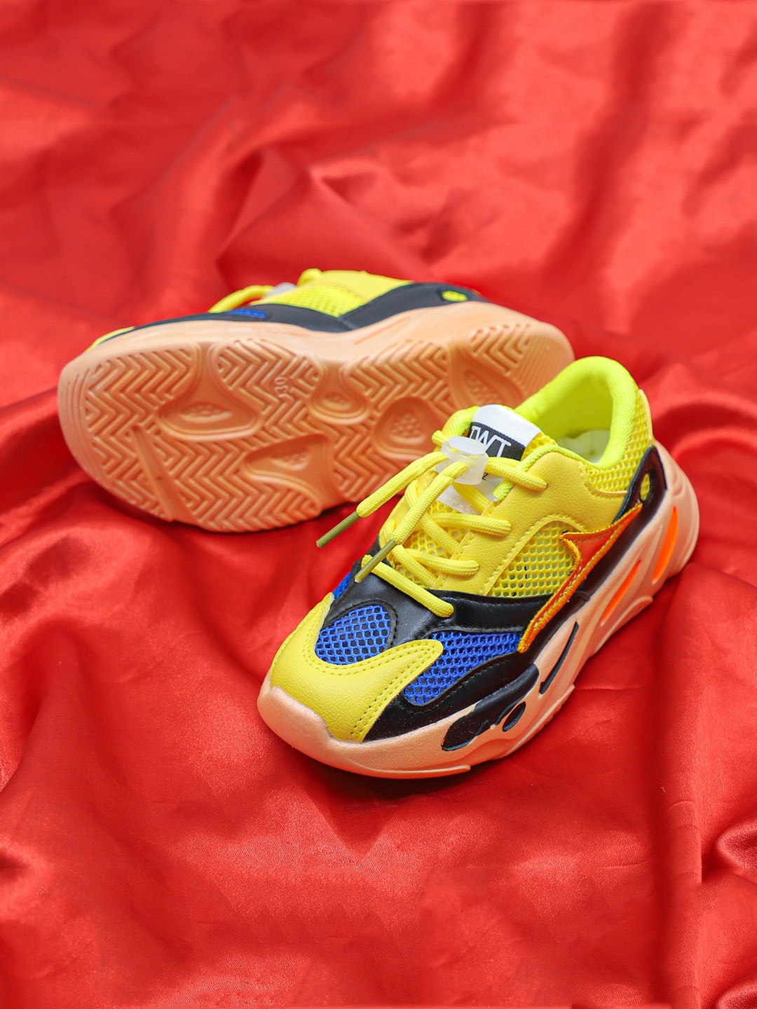 

FEETWELL SHOES Unisex Kids Yellow Colourblocked Sneakers