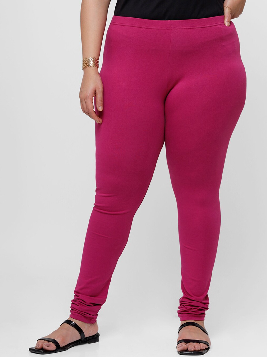 

De Moza Women Pink Solid Cotton Churidar-Length Leggings