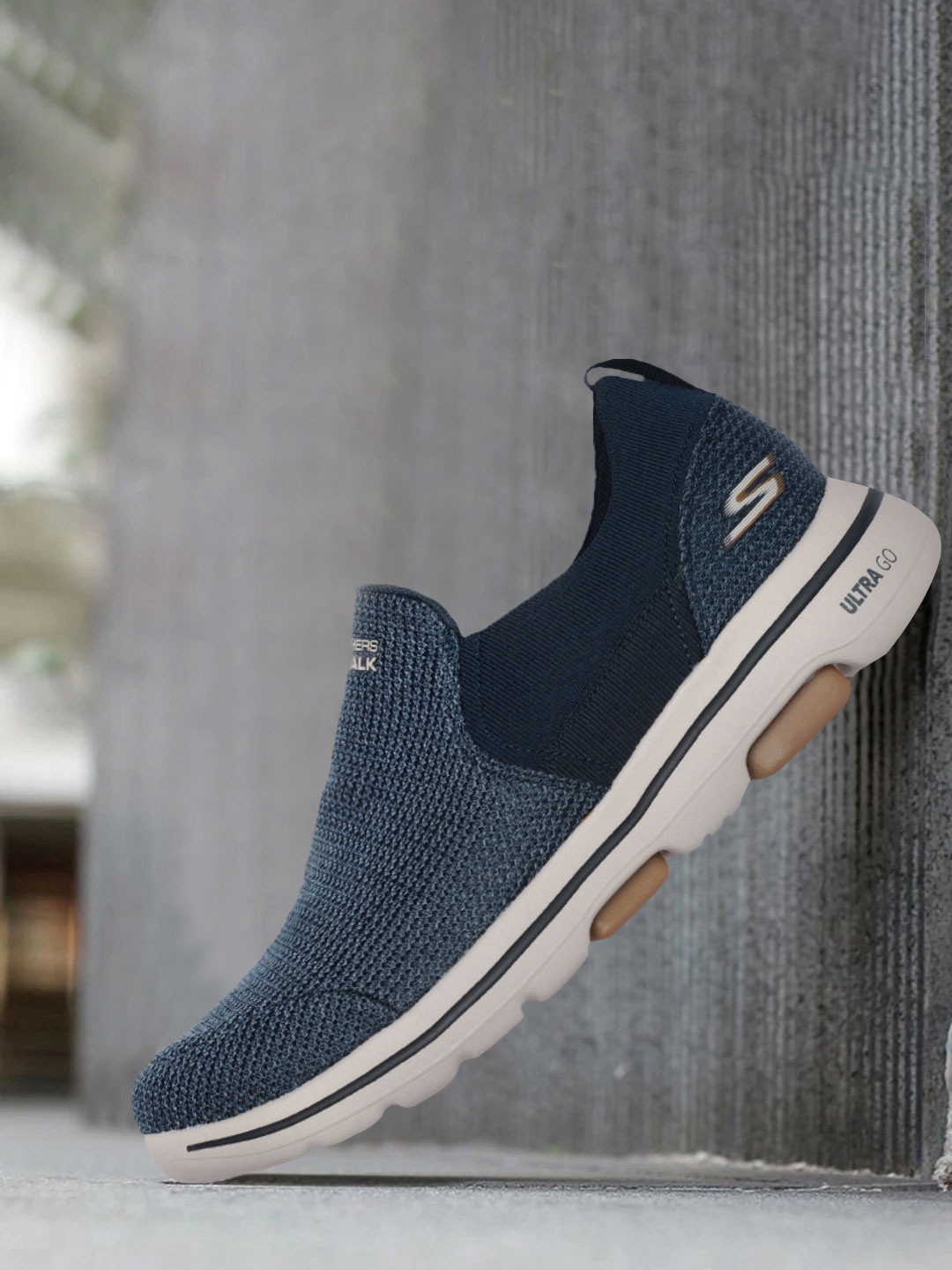 

Skechers Men Blue Go Walk 5 Brutus Walking Shoes