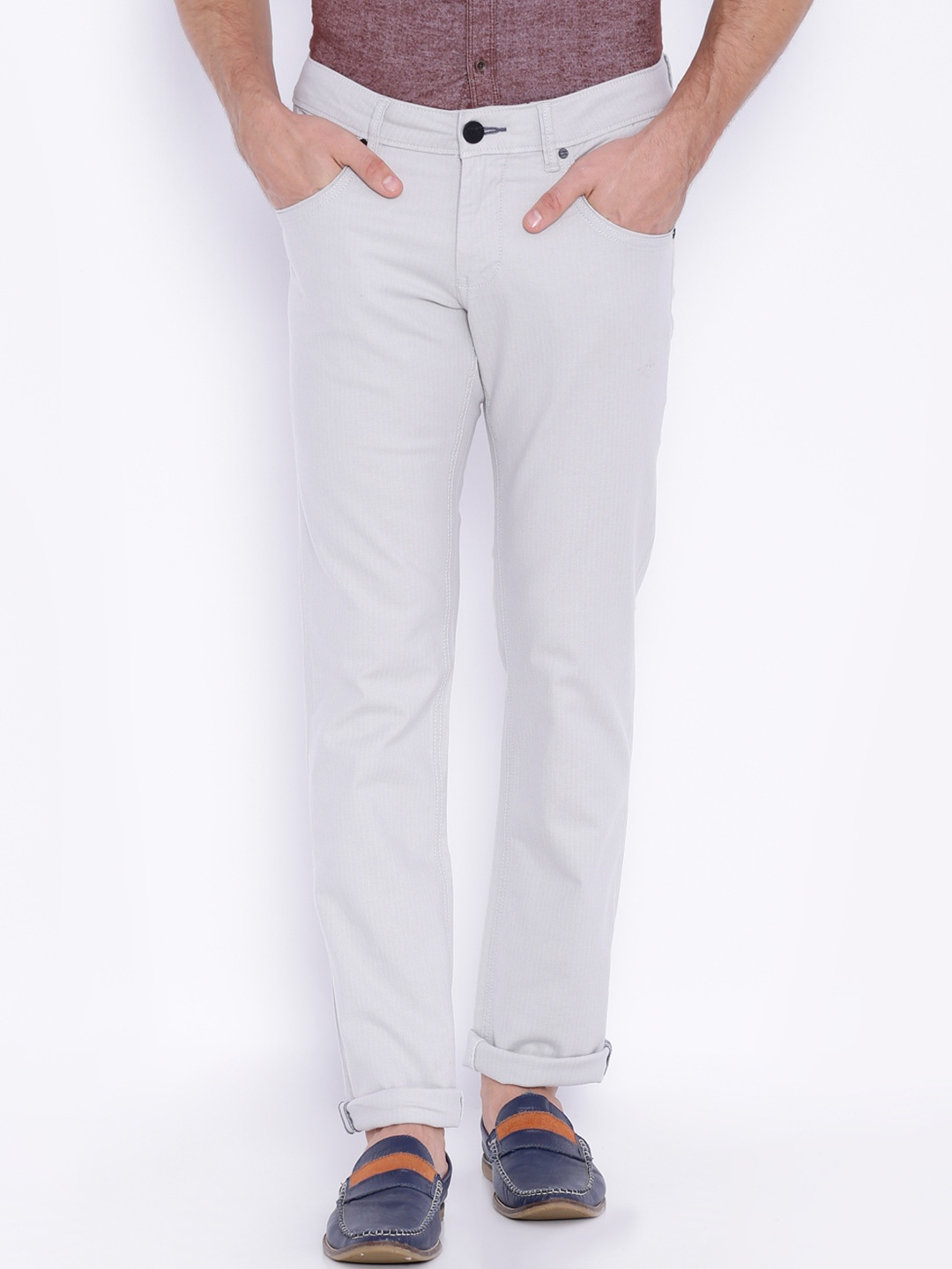 

Basics Men Off-White Solid Skinny Fit Chino Trousers
