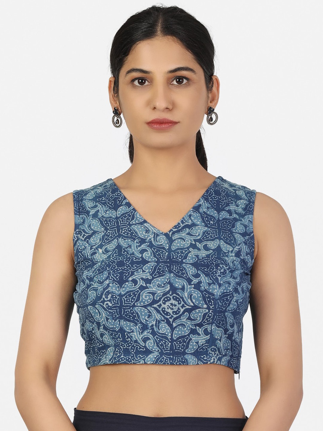 

Llajja Women Blue Printed Pure Cotton Ready made Saree Blouse