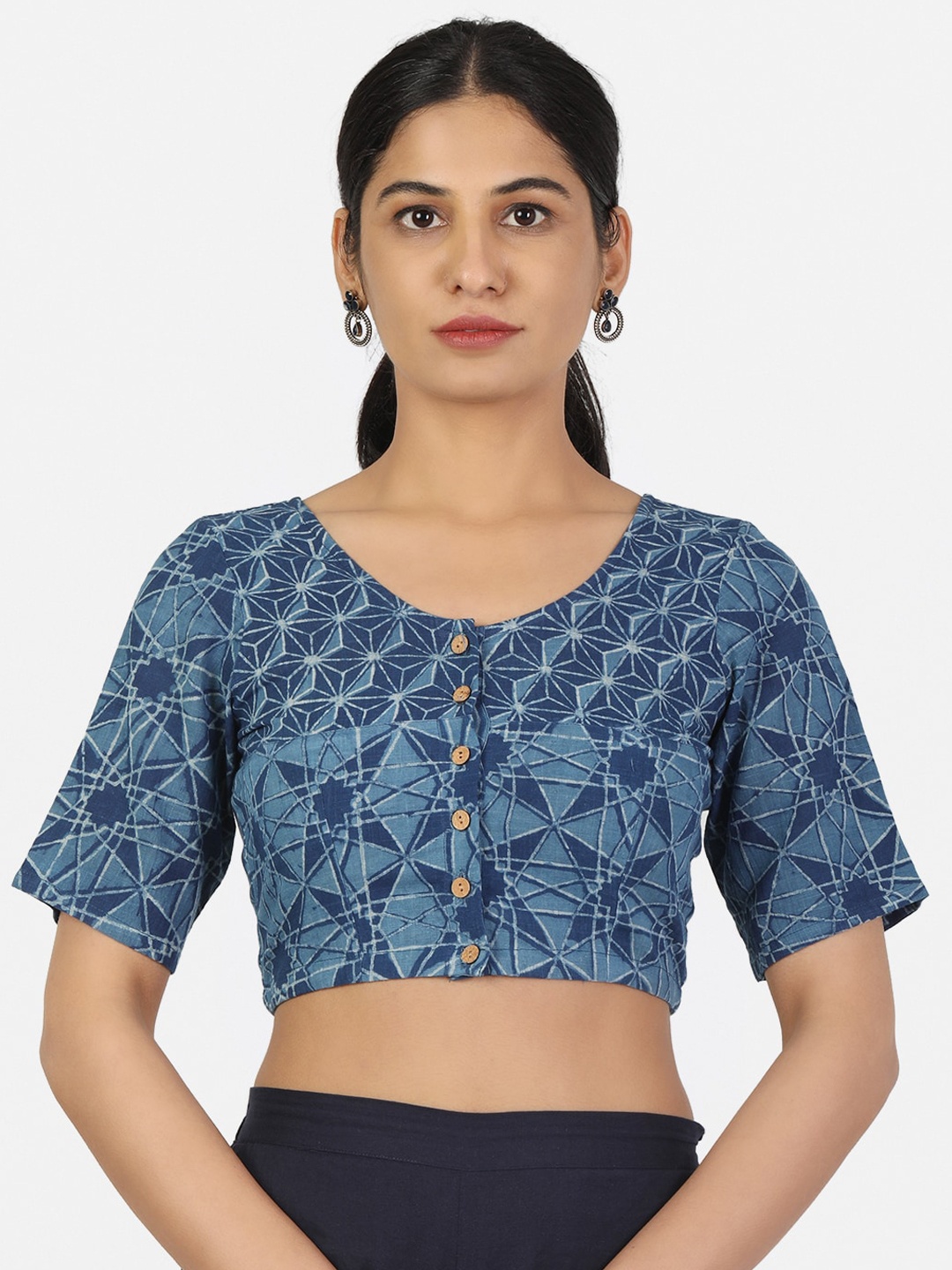 

Llajja Women Blue Printed Pure Cotton Saree Blouse