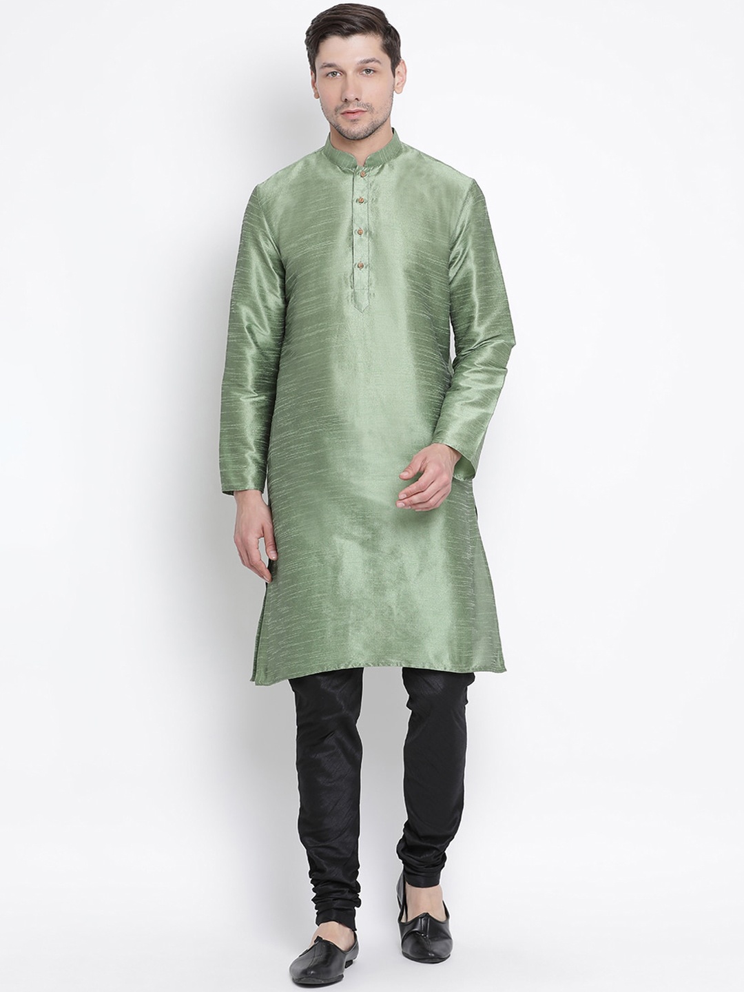 

VASTRAMAY Men Green Kurta with Churidar