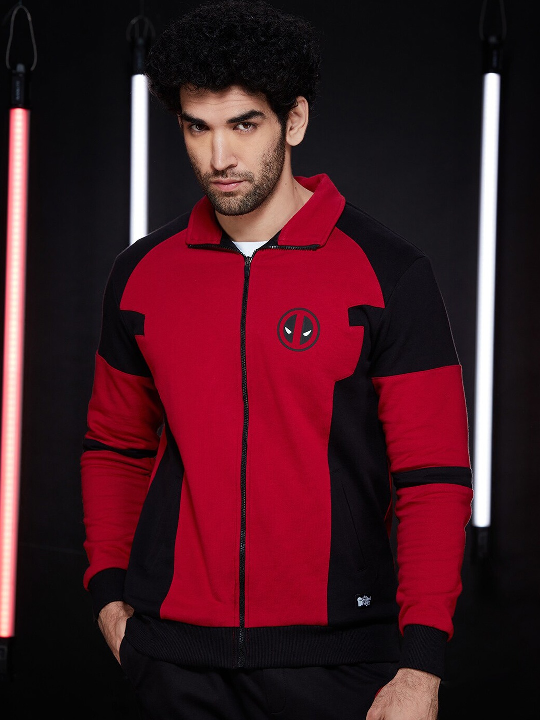 

The Souled Store Men Red Deadpool Printed Cotton Tailored Jacket