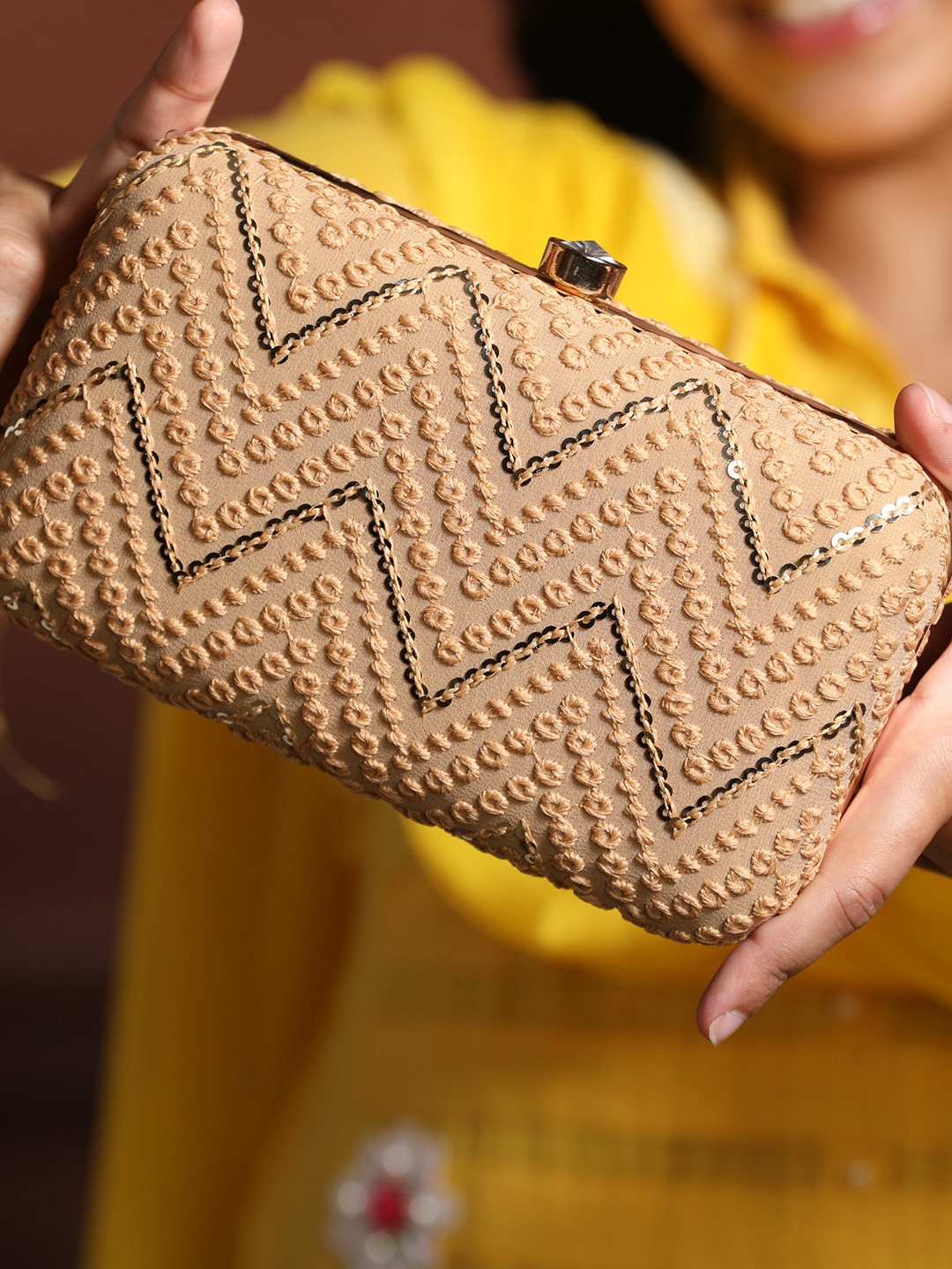 

HORRA Beige Embroidered Box Clutch