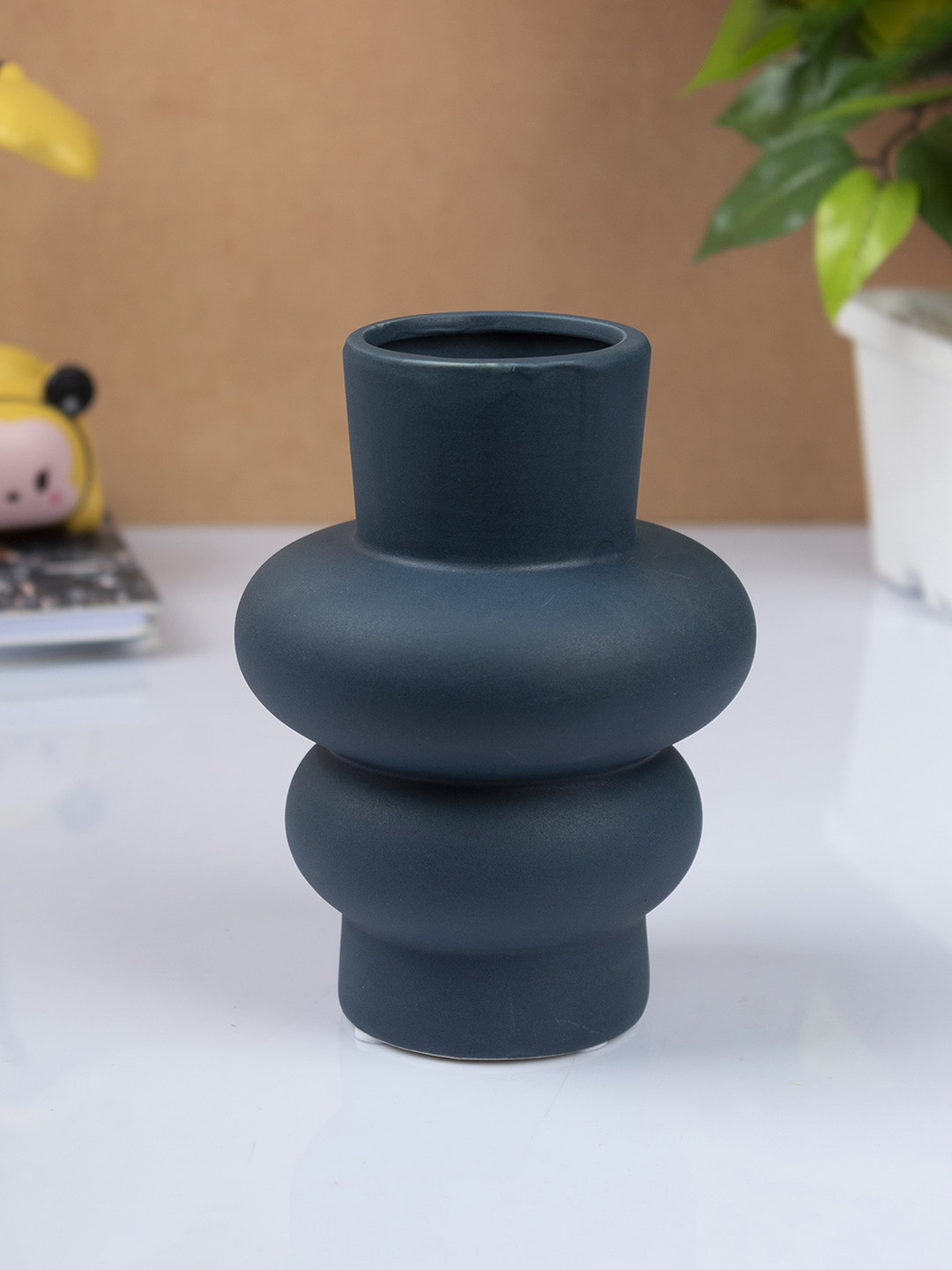 

MARKET99 Sea Green Textured Ceramic Flower Vase