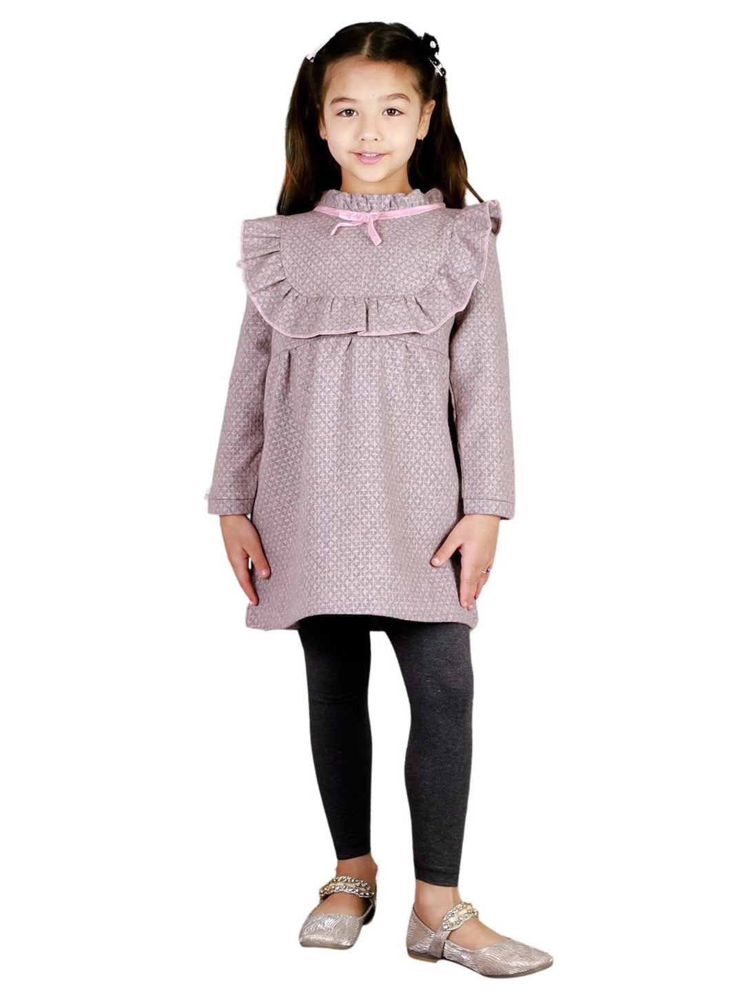 

The Mom Store Girls Grey & Charcoal Grey Self Design Pure Cotton Tunic with Leggings