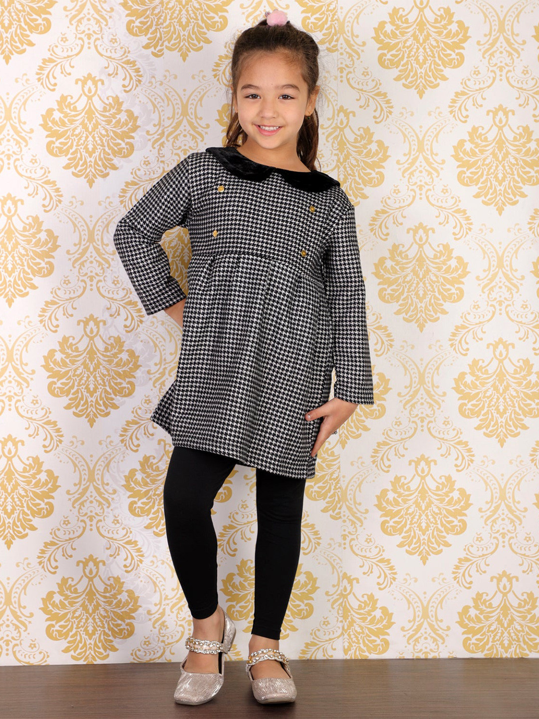 

The Mom Store Girls Black Checked Tunic with Leggings