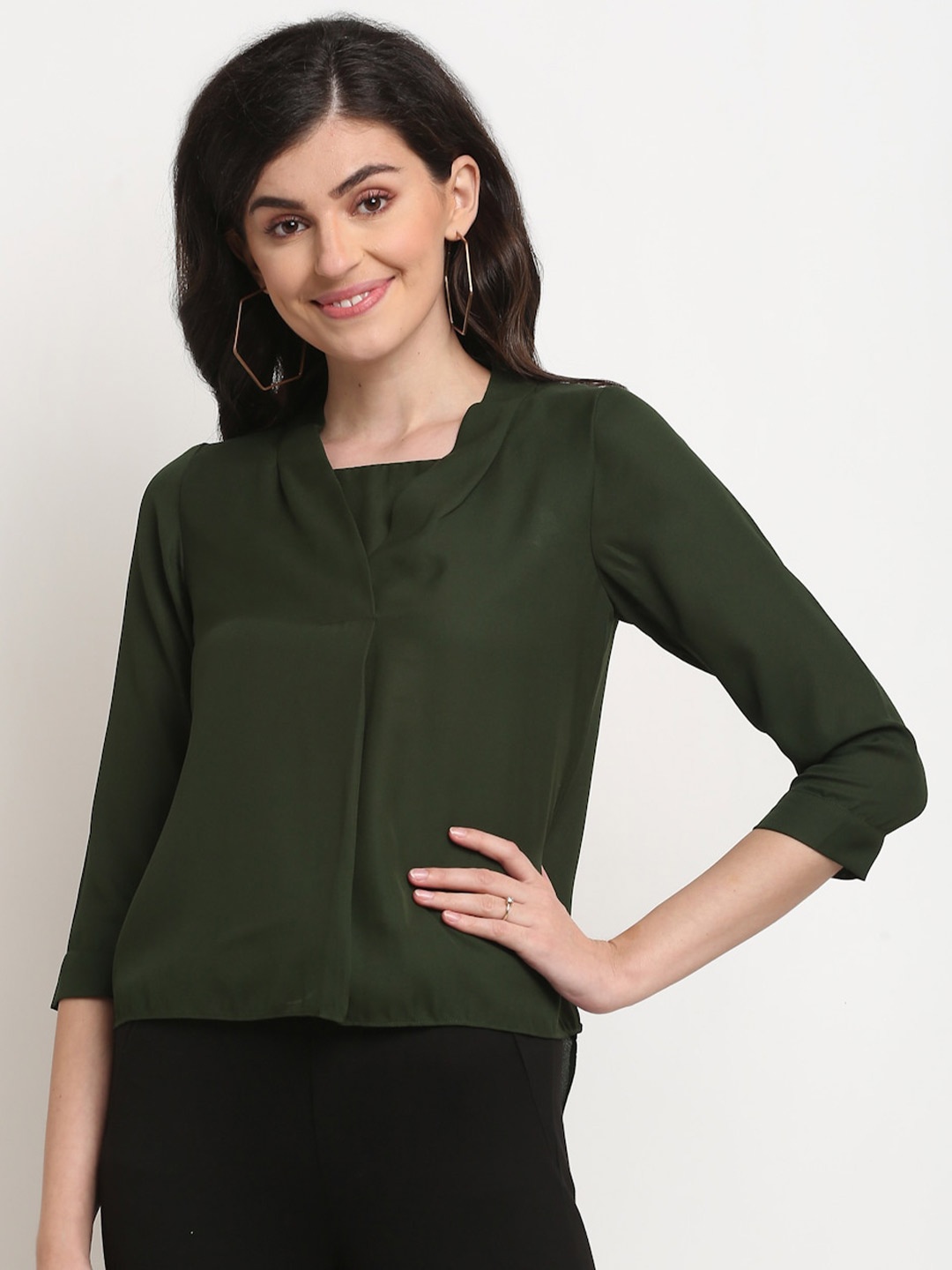 

La Zoire Green Solid Georgette Shirt Style Top