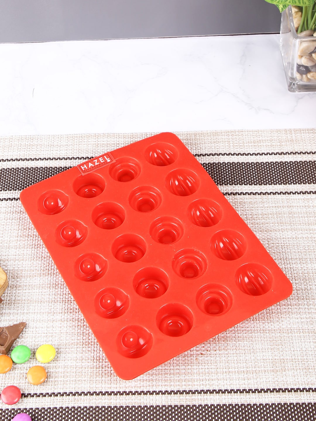 

HAZEL Red 20 Cavity Silicone Shape Chocolate Ball Dome Shape Baking Mould