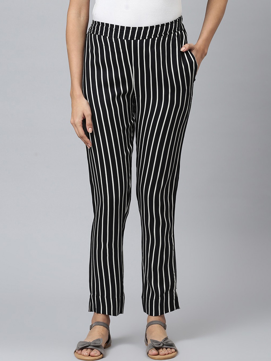 

FLAMBOYANT Women Black Striped Trousers