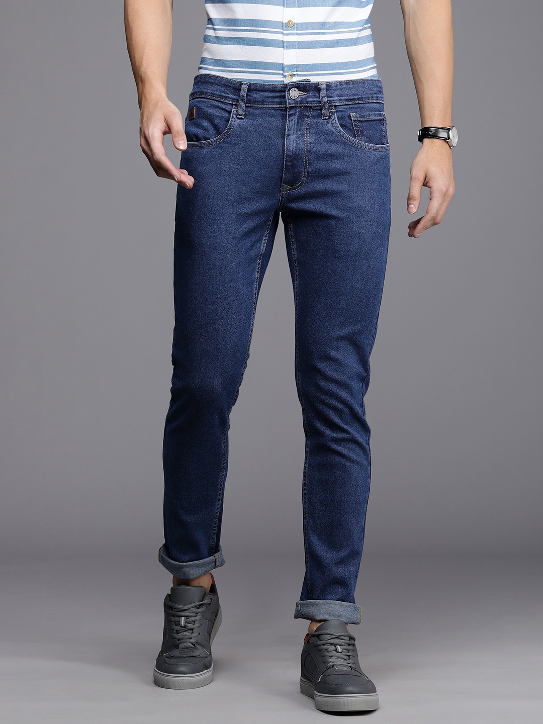 

WROGN Men Blue Skinny Fit Mid-Rise Clean Look Stretchable Jeans