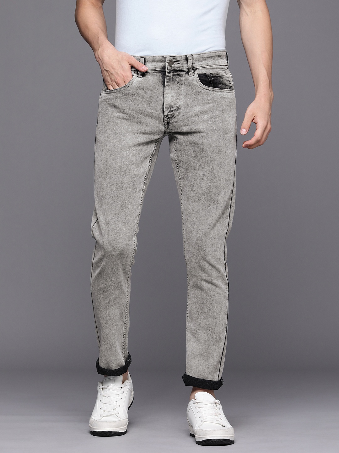 

WROGN Men Grey Slim Fit Heavy Fade Stretchable Jeans