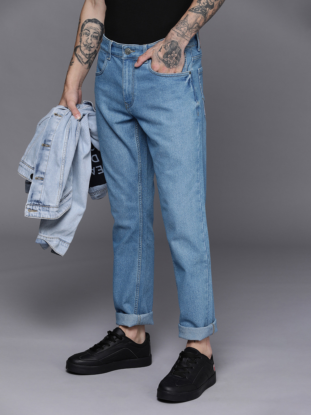 

WROGN Men Blue Mid Rise Slim Fit Stretchable Jeans