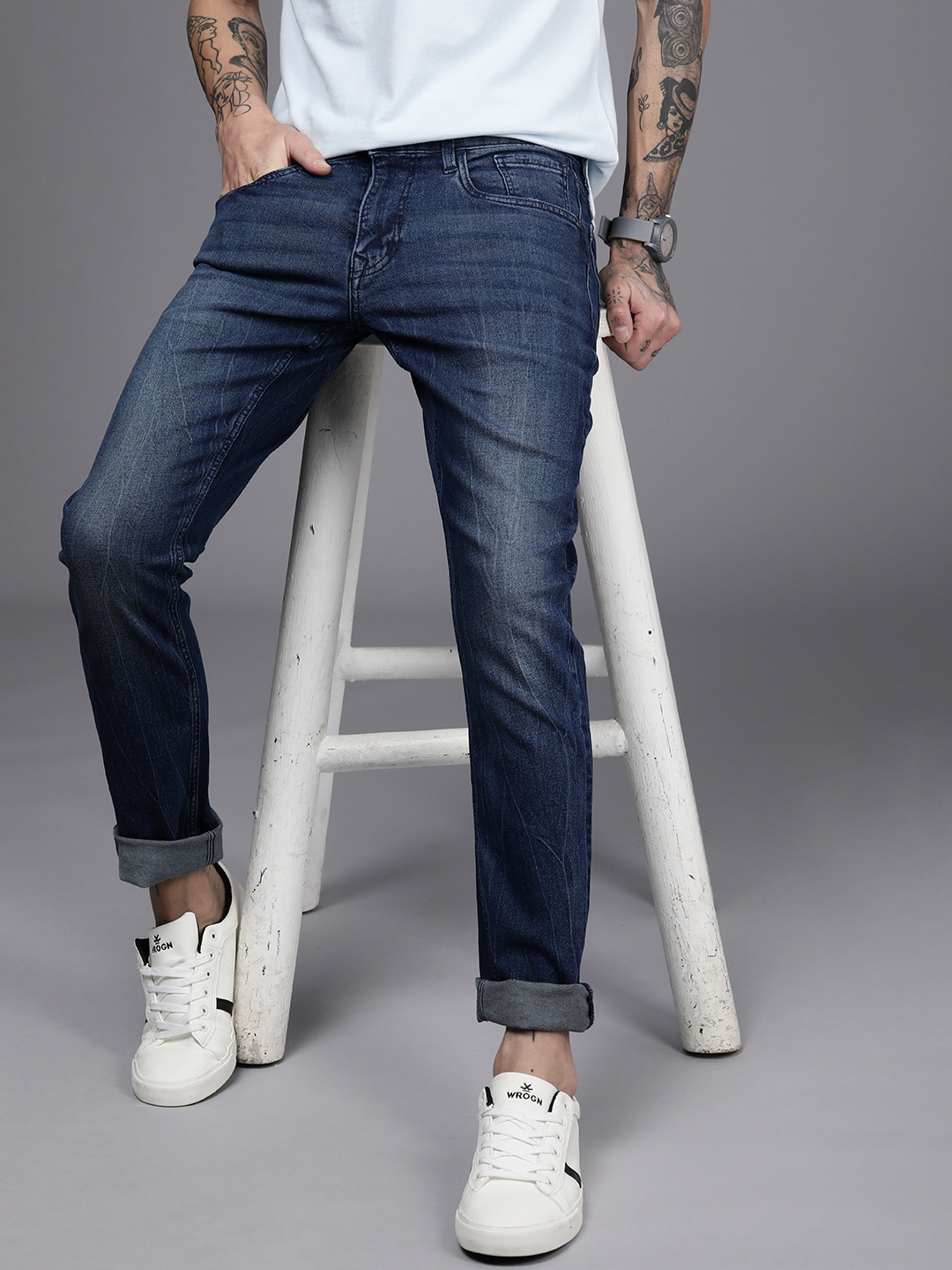 

WROGN Men Blue Slim Fit Light Fade Stretchable Jeans