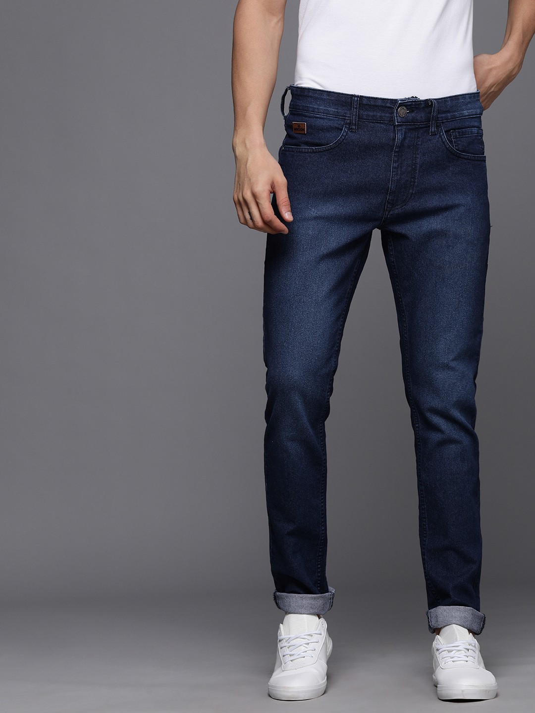 

WROGN Men Blue Skinny Fit Light Fade Stretchable Jeans