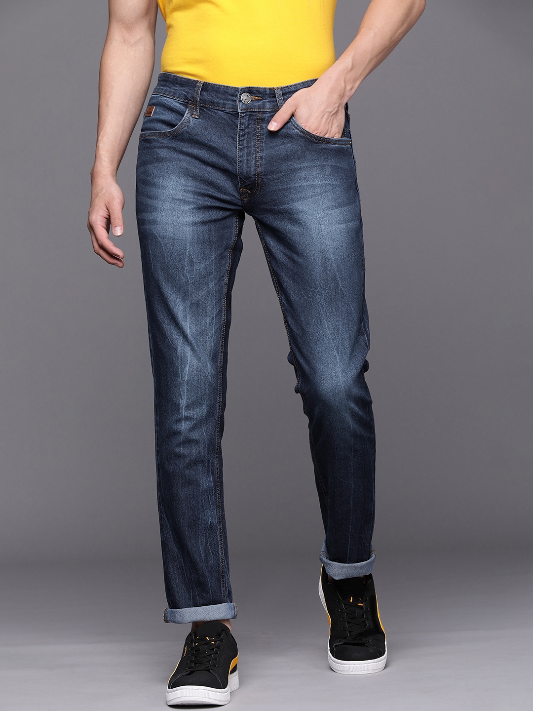 

WROGN Men Blue Slim Fit Heavy Fade Stretchable Jeans