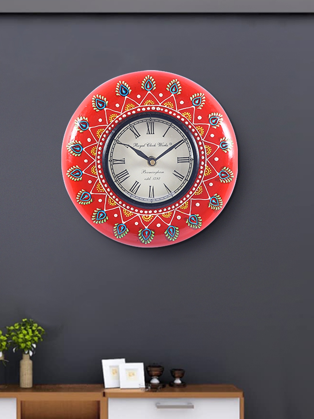 

Aapno Rajasthan Red & White Textured Traditional Wall Clock