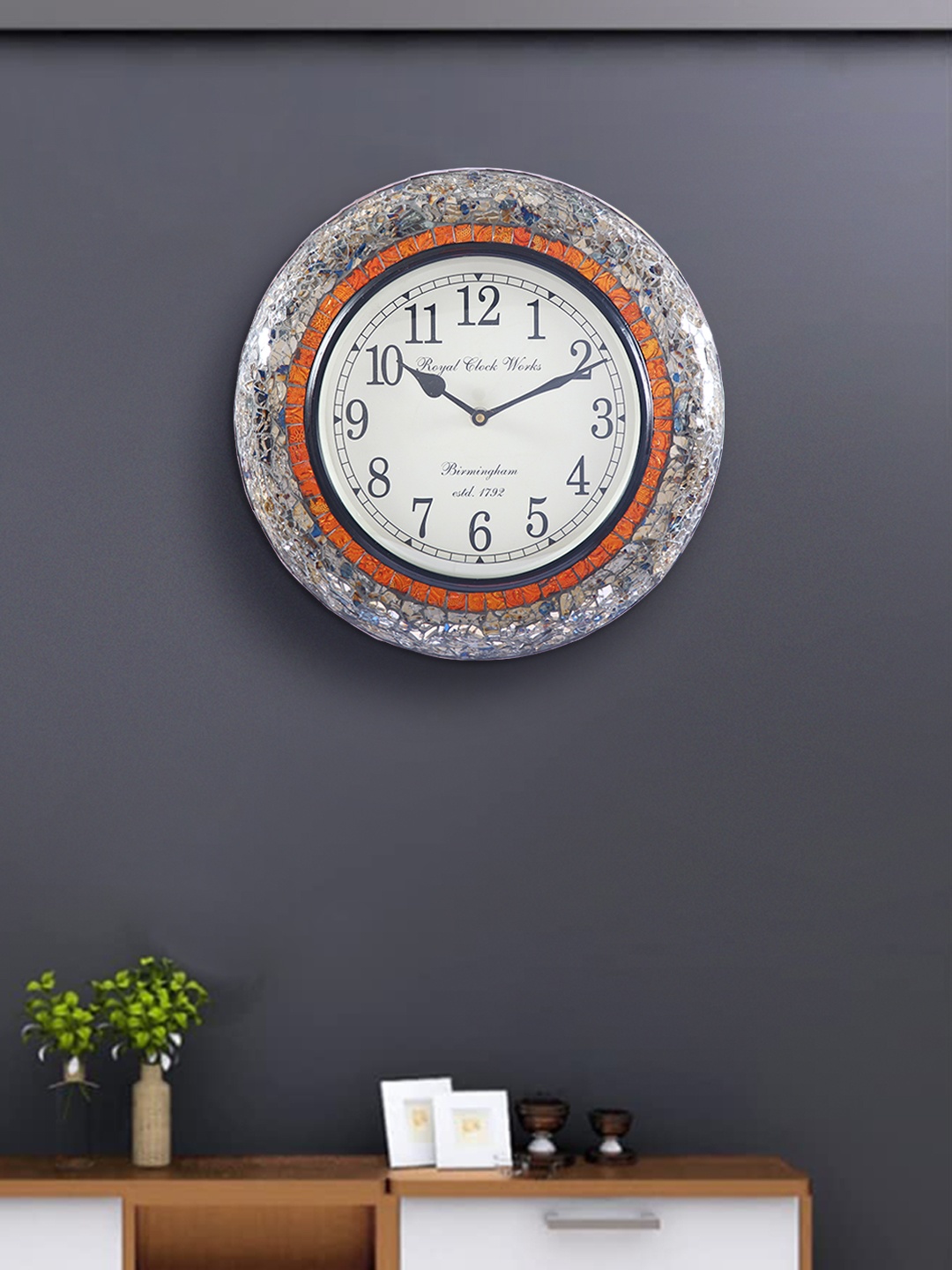 

Aapno Rajasthan Grey & Copper-Toned Textured Contemporary Wall Clock
