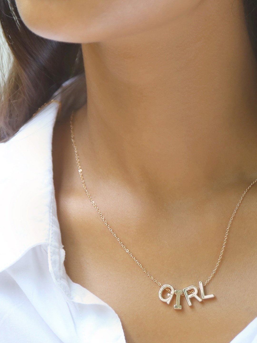 

Ayesha Women Girl Pendant Necklace, Gold