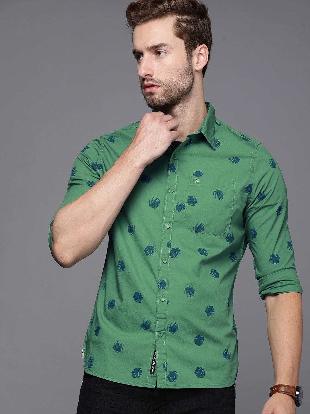 

WROGN Men Green & Blue Slim Fit Printed Pure Cotton Casual Shirt