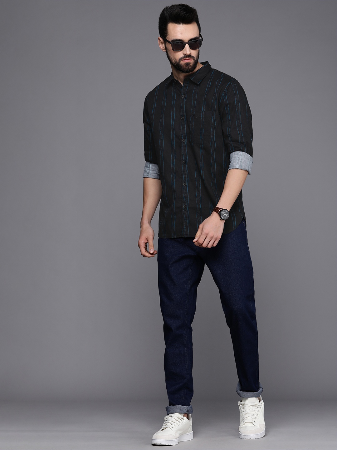 

WROGN Men Black & Blue Slim Fit Striped Pure Cotton Casual Shirt