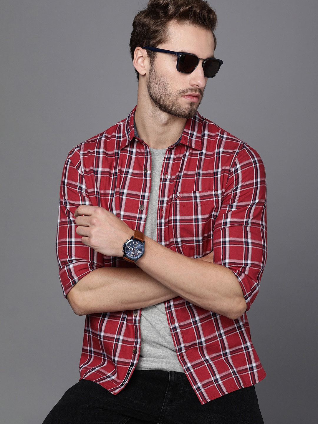 

WROGN Men Red Slim Fit Checked Casual Shirt