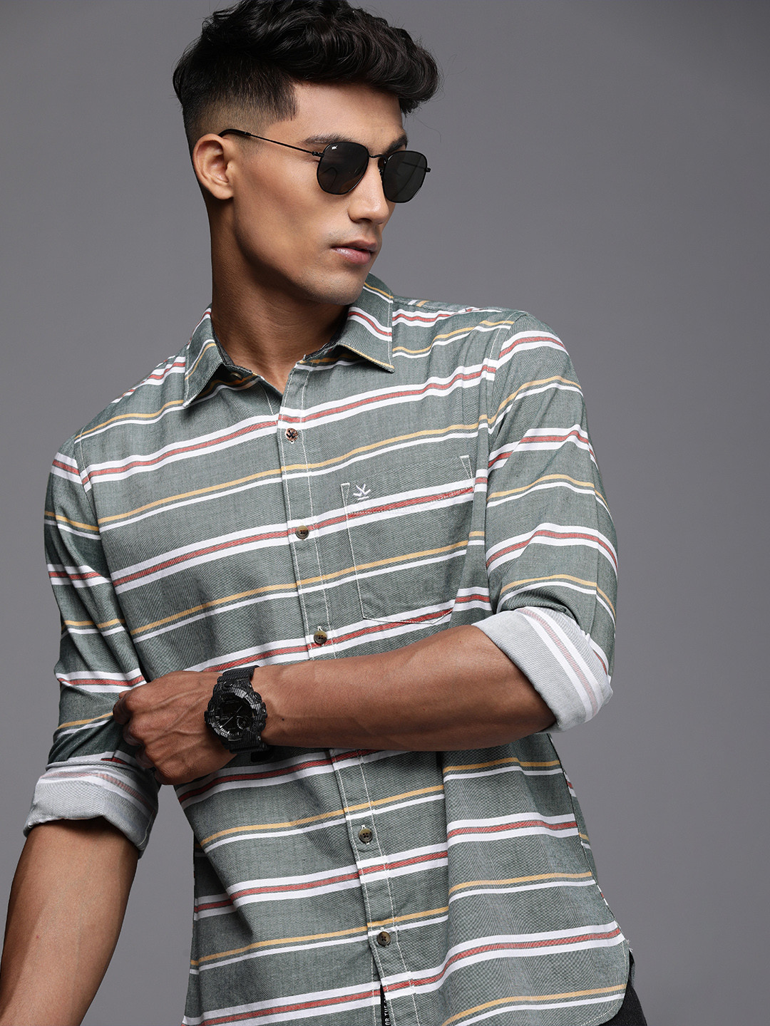 

WROGN Men Grey & Multicolour Horizontal Stripes Slim Fit Pure Cotton Casual Shirt