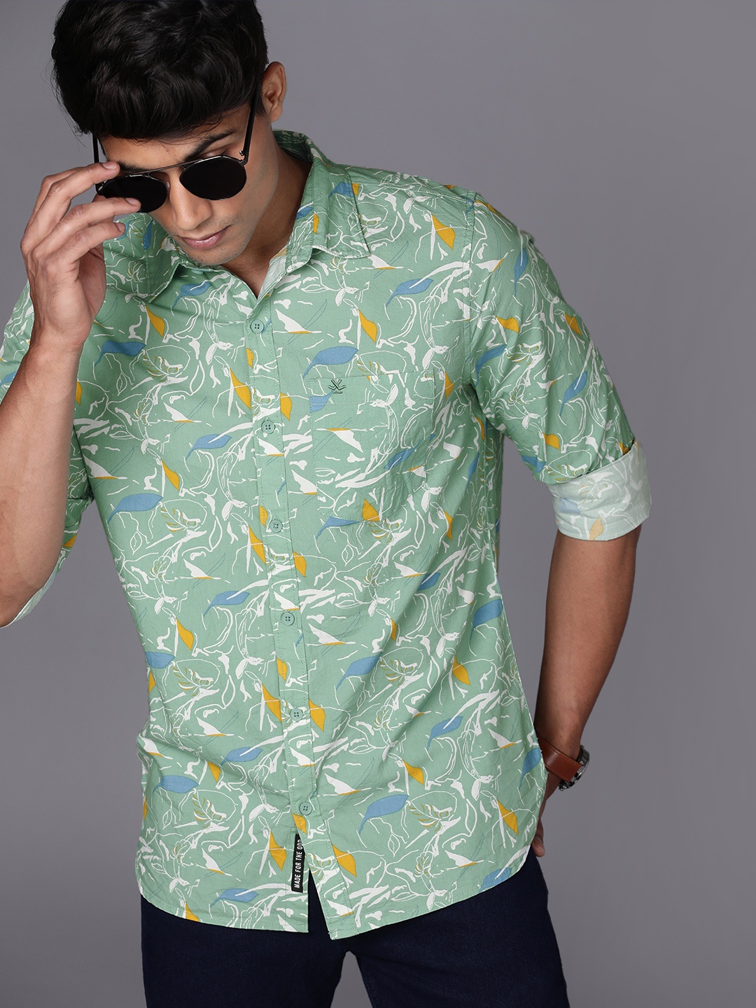 

WROGN Men Light Green Slim Fit Printed Pure Cotton Casual Shirt
