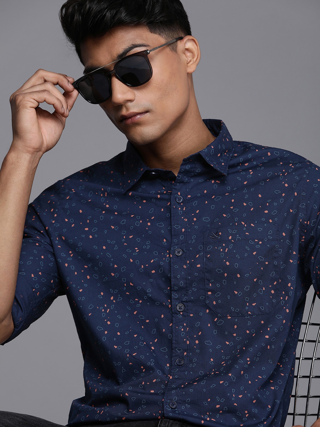 

WROGN Men Navy & Peach Blue Slim Fit Printed Casual Shirt, Navy blue