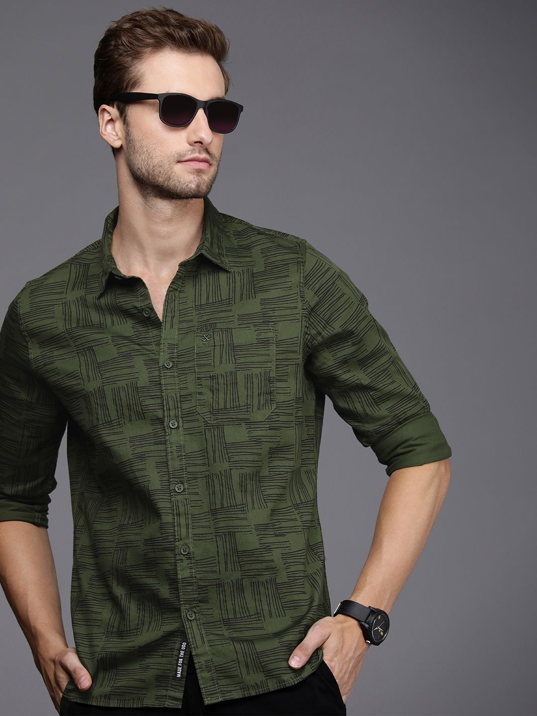 

WROGN Men Olive Green Slim Fit Printed Pure Cotton Casual Shirt