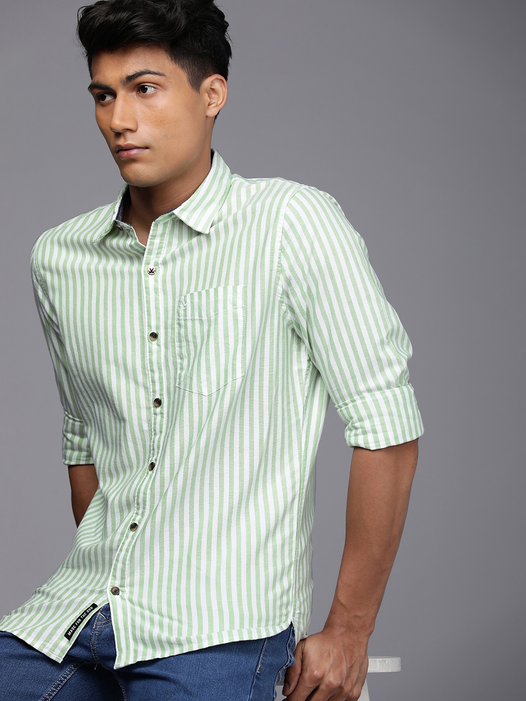 

WROGN Men Green & White Slim Fit Striped Casual Shirt