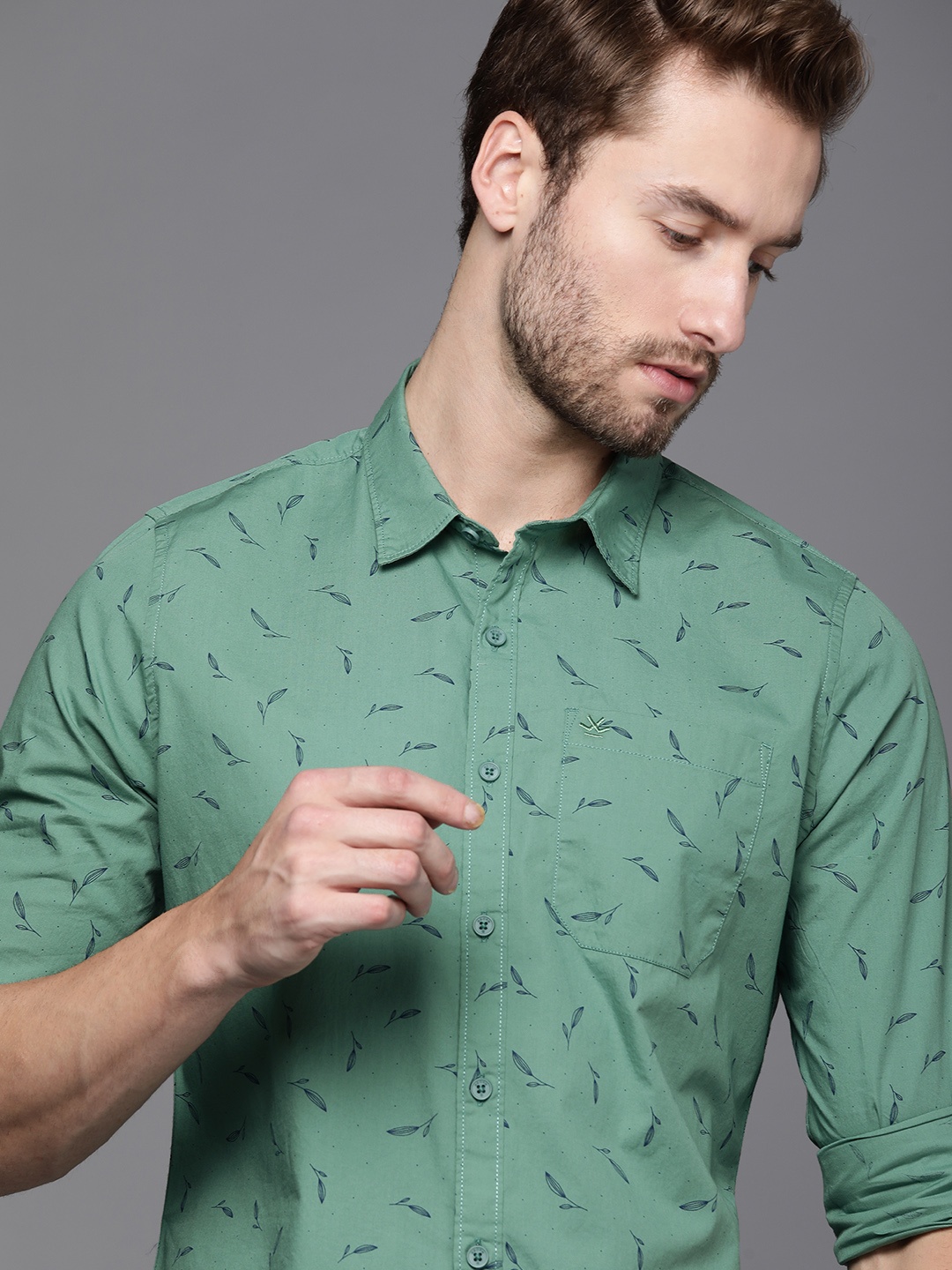 

WROGN Men Green & Blue Slim Fit Printed Pure Cotton Casual Shirt