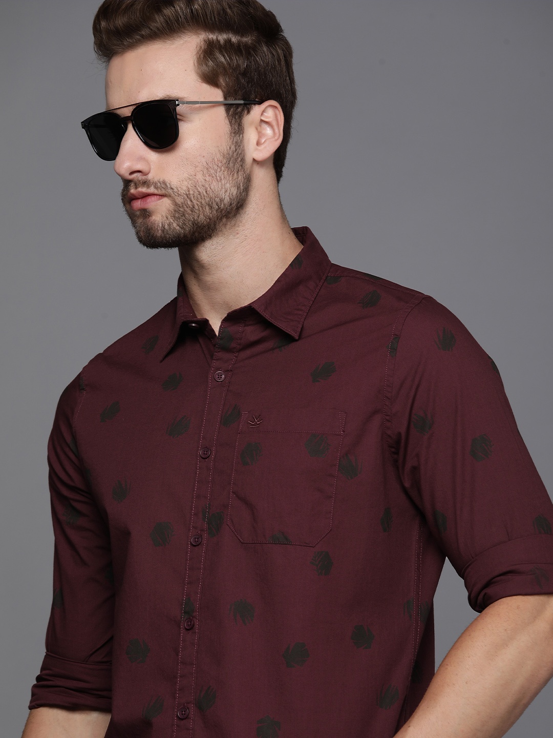 

WROGN Men Maroon & Black Slim Fit Printed Pure Cotton Casual Shirt