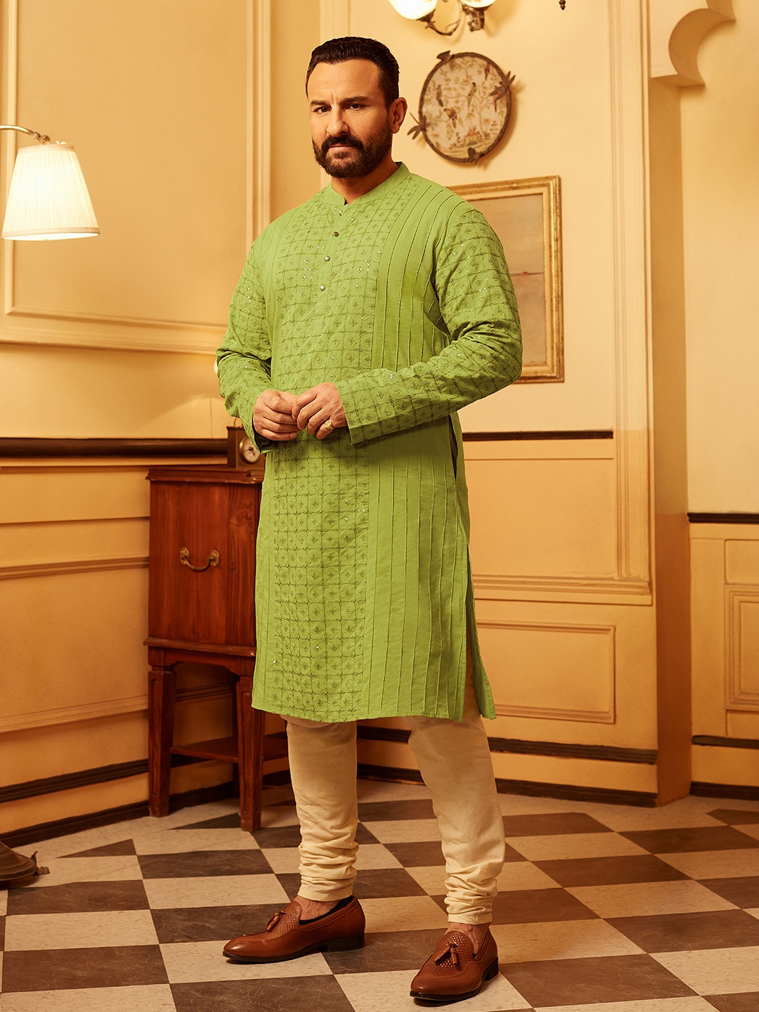 

House of Pataudi Men Green Embroidered Jashn Pure Cotton Straight Kurta