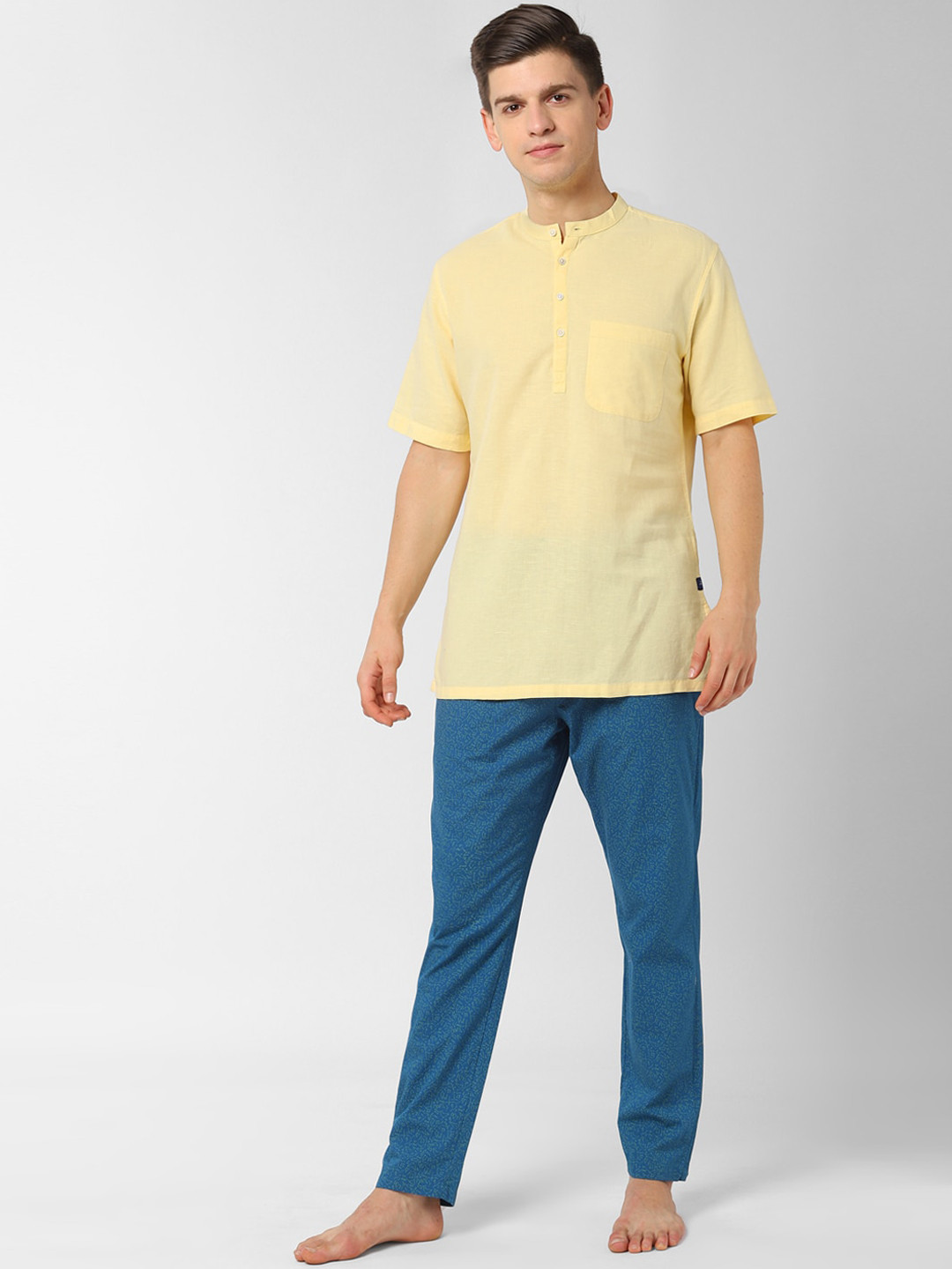 

Peter England Men Yellow & Blue Night suit
