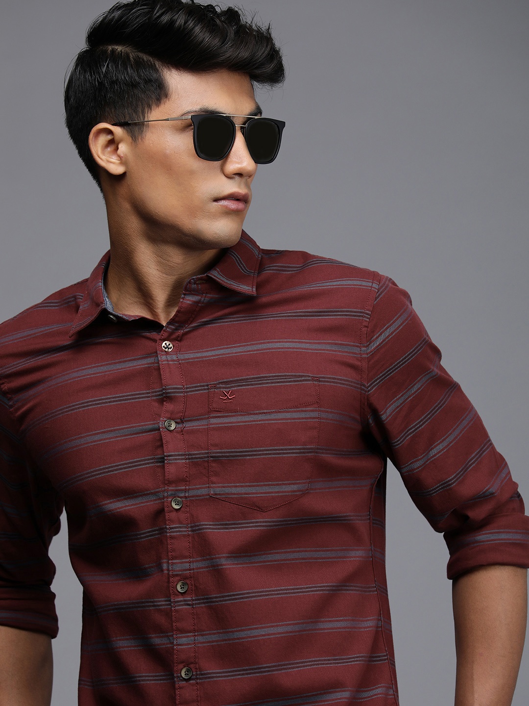 

WROGN Men Maroon And Grey Slim Fit Horizontal Striped Pure Cotton Casual Shirt