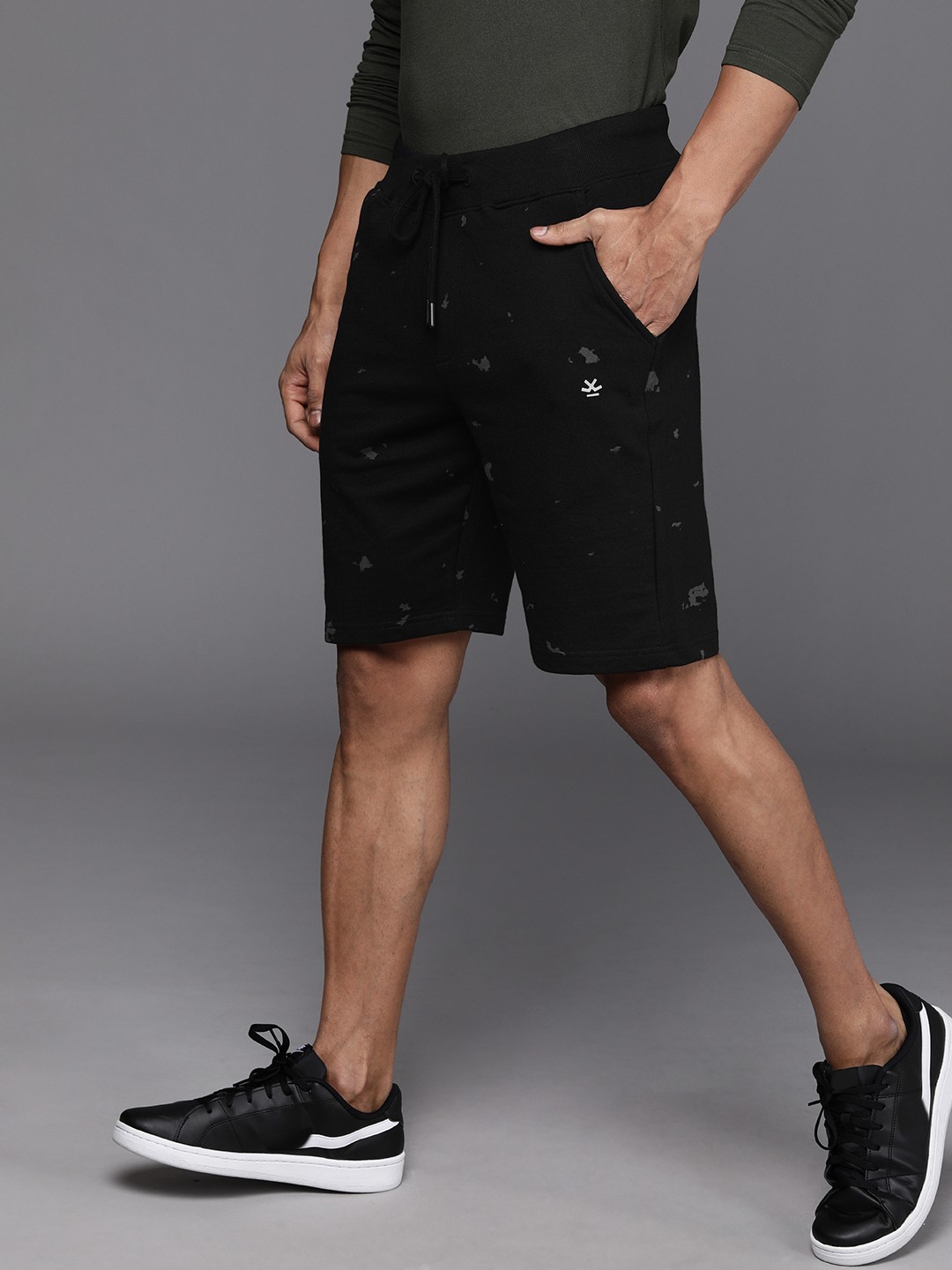 

WROGN Men Black Printed Slim Fit Shorts