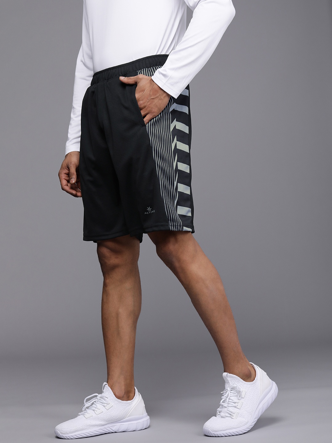 

WROGN ACTIVE Men Black Striped MId Rise Sports Shorts