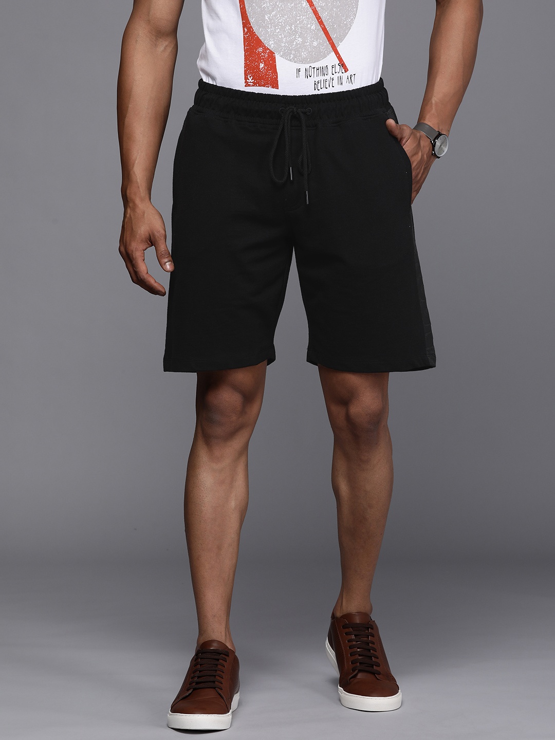 

WROGN Men Black Solid Mid-Rise Regular Shorts With Side Applique Print