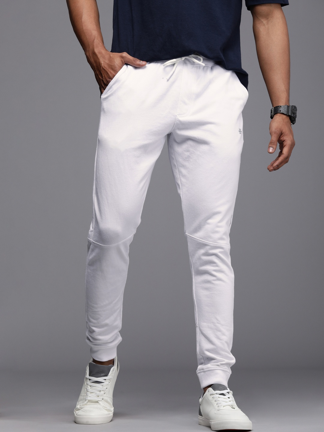 

WROGN Men White Brand logo Printed Slim fit Joggers