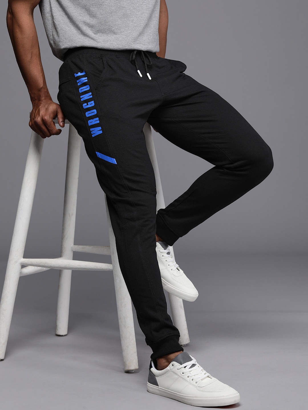 

WROGN Men Blue Brand logo Printed Slim fit Joggers, Navy blue