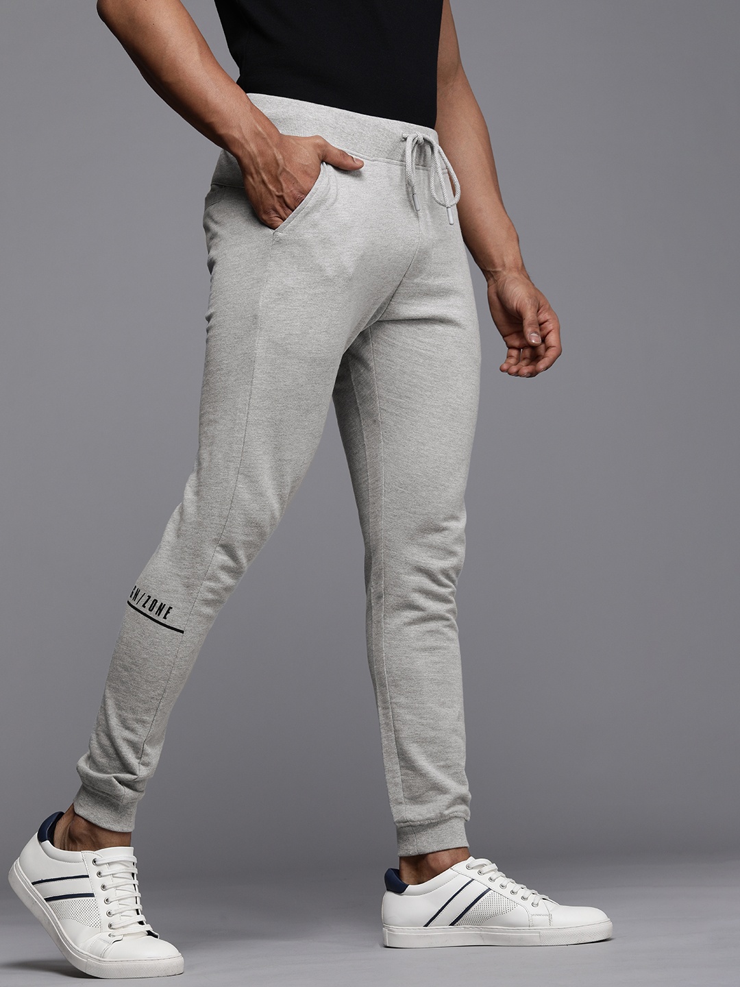 

WROGN Men Grey Casual Knit Jogger