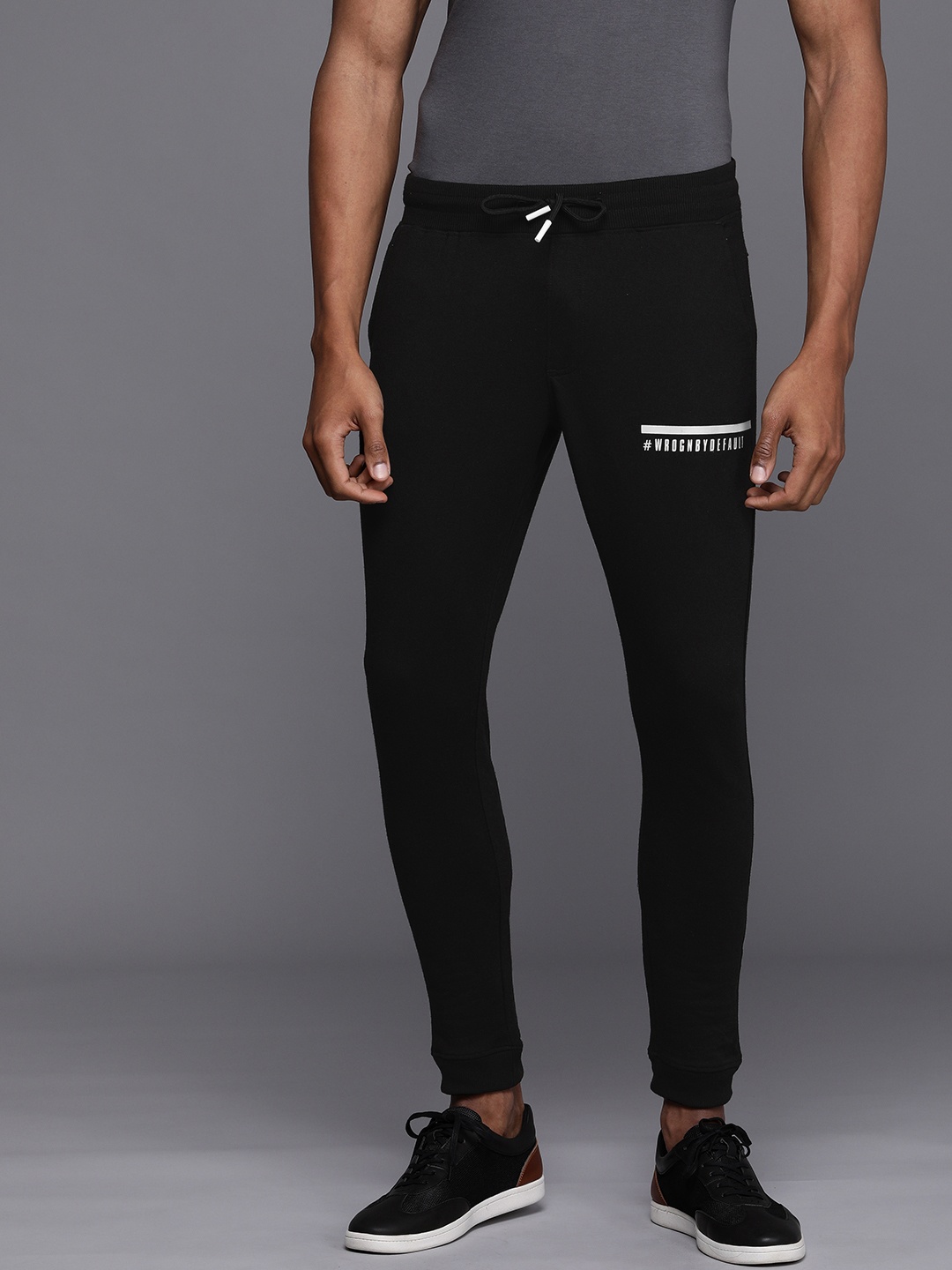 

WROGN Men Black Typography Printed Mid-Rise Casual Knit Joggers