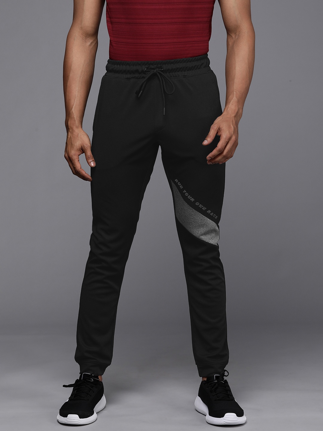 

WROGN ACTIVE Men Black Colourblock Detailed Joggers