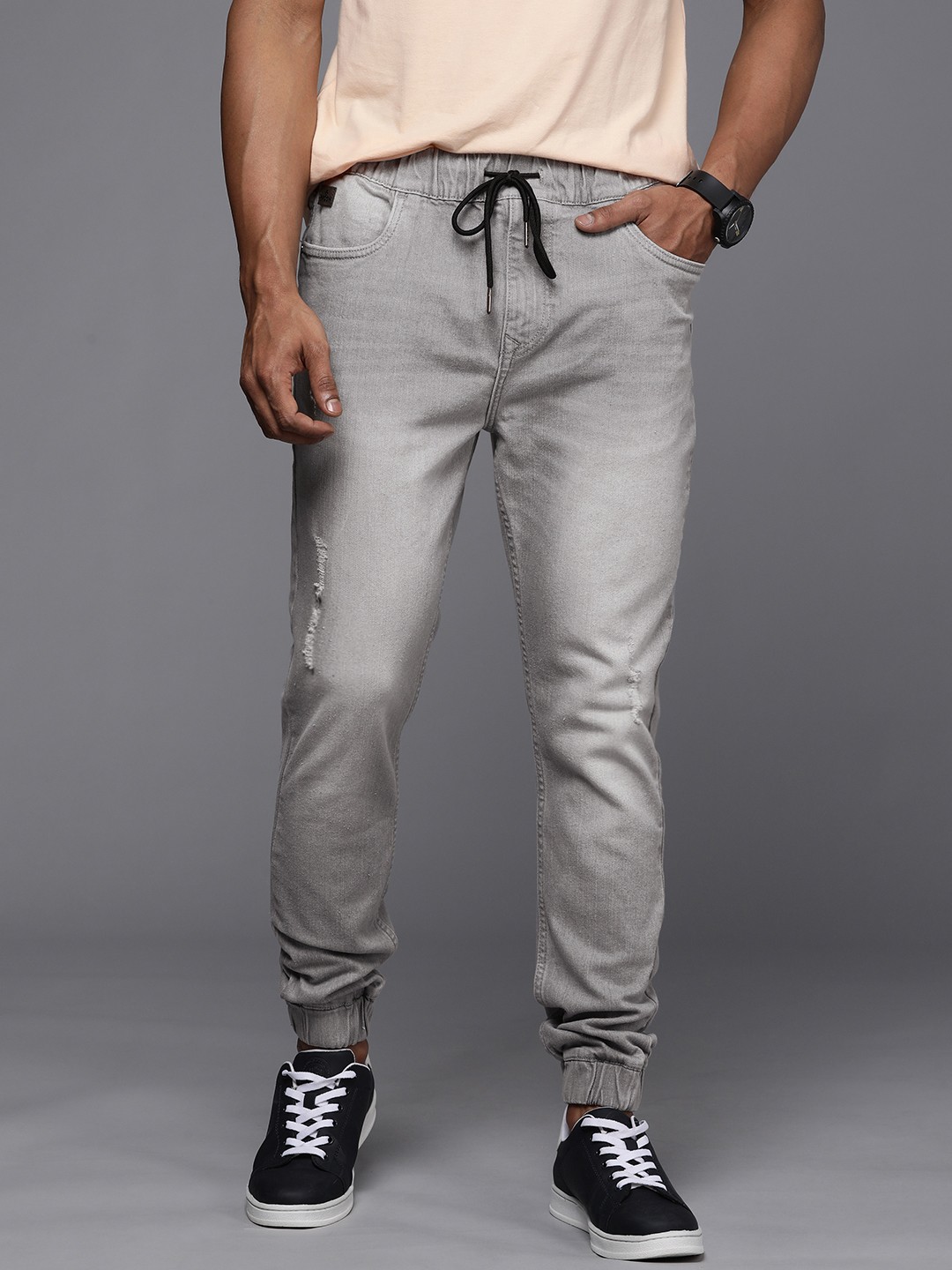 

WROGN Men Grey Solid Jogger Fit Joggers