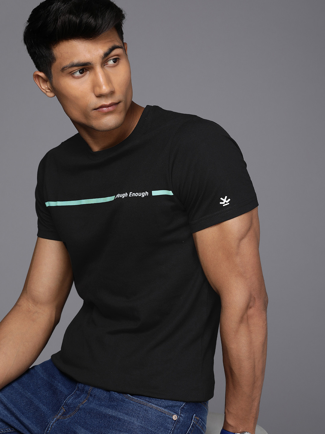 

WROGN Men Round Neck Striped Knitted Slim Fit T-shirt With Minimal Typography Print Detail, Black