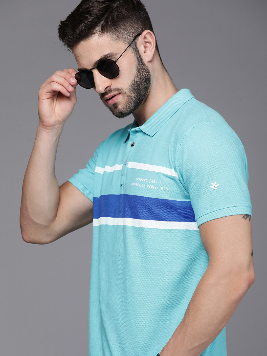 

WROGN Men Blue & White Striped Slim Fit Pure Cotton Polo Collar T-shirt