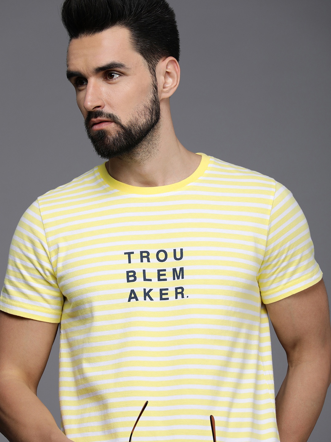 

WROGN Men Yellow & White Striped Pure Cotton Slim Fit T-shirt
